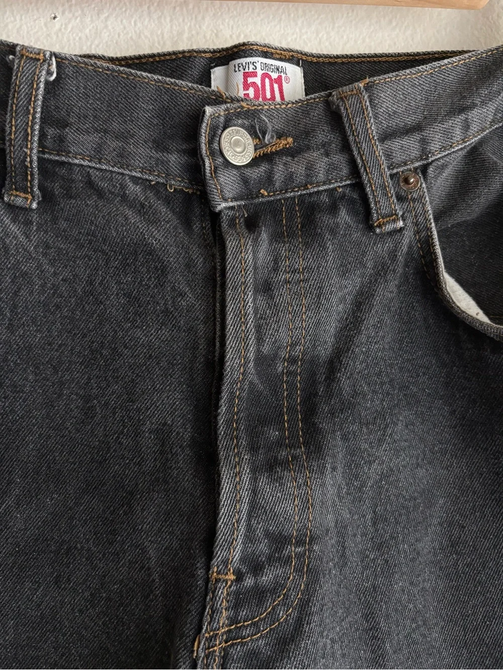 Levi’s 501 Original Straight Leg Button Fly Black Distressed Vintage 90s USA